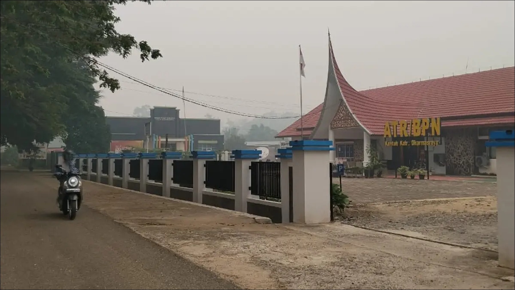 Kabut Asap Dharmasraya makin Tebal, Kualitas Udara Masuk Kategori Tidak Sehat - Infolitik