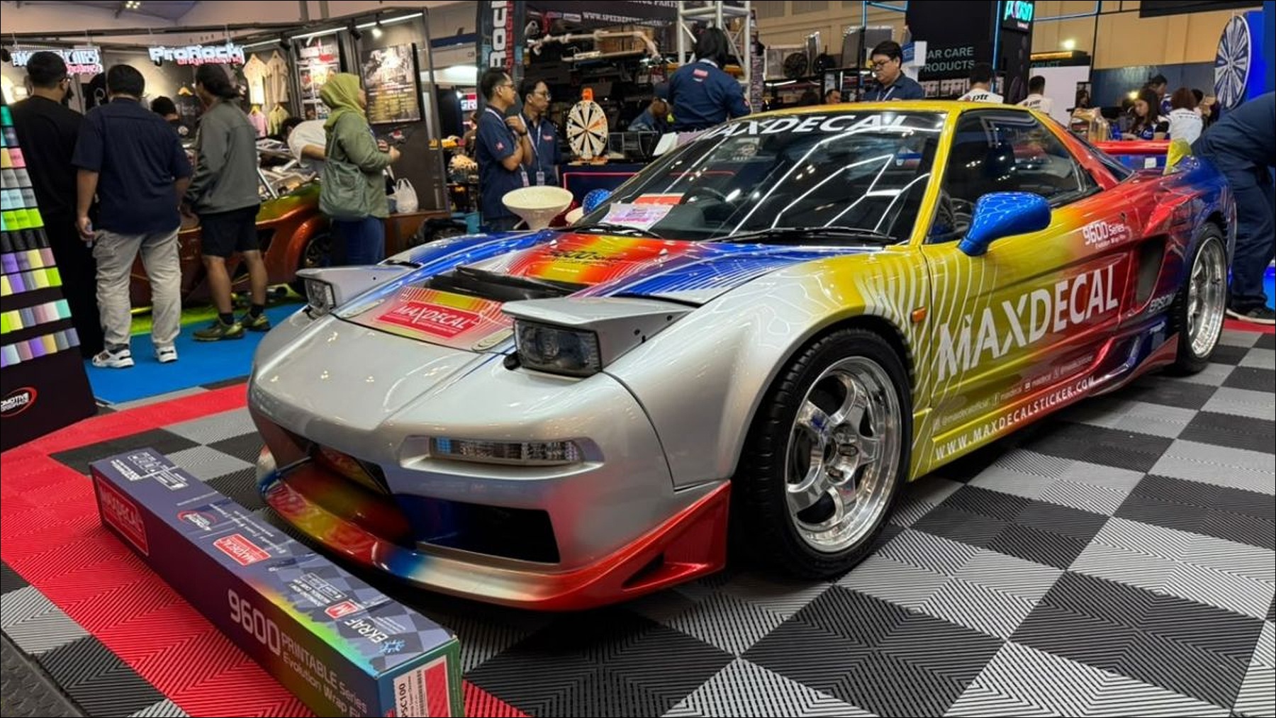 MaxDecal Luncurkan Teknologi Wrap Terbaru di IMX 2026 Tampilkan Honda NSX Silver - Infolitik
