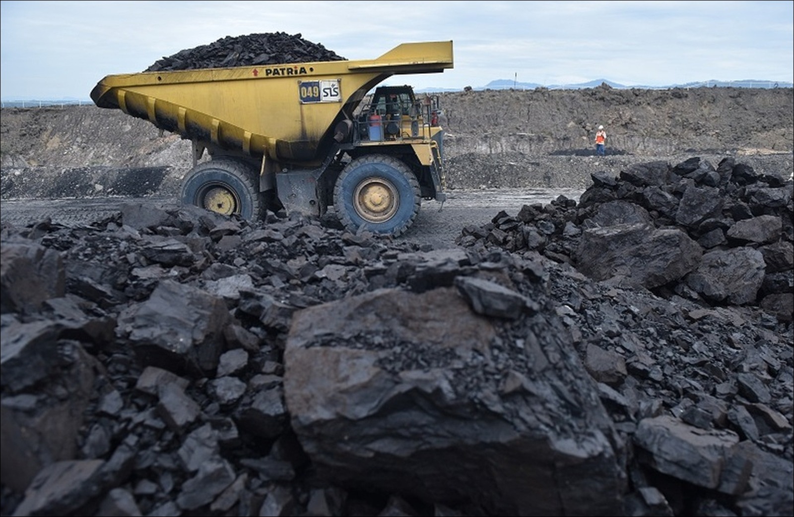 Harga Batu Bara Ngacir, Pasokan Seret dan Krisis Energi Mengintai - Infolitik
