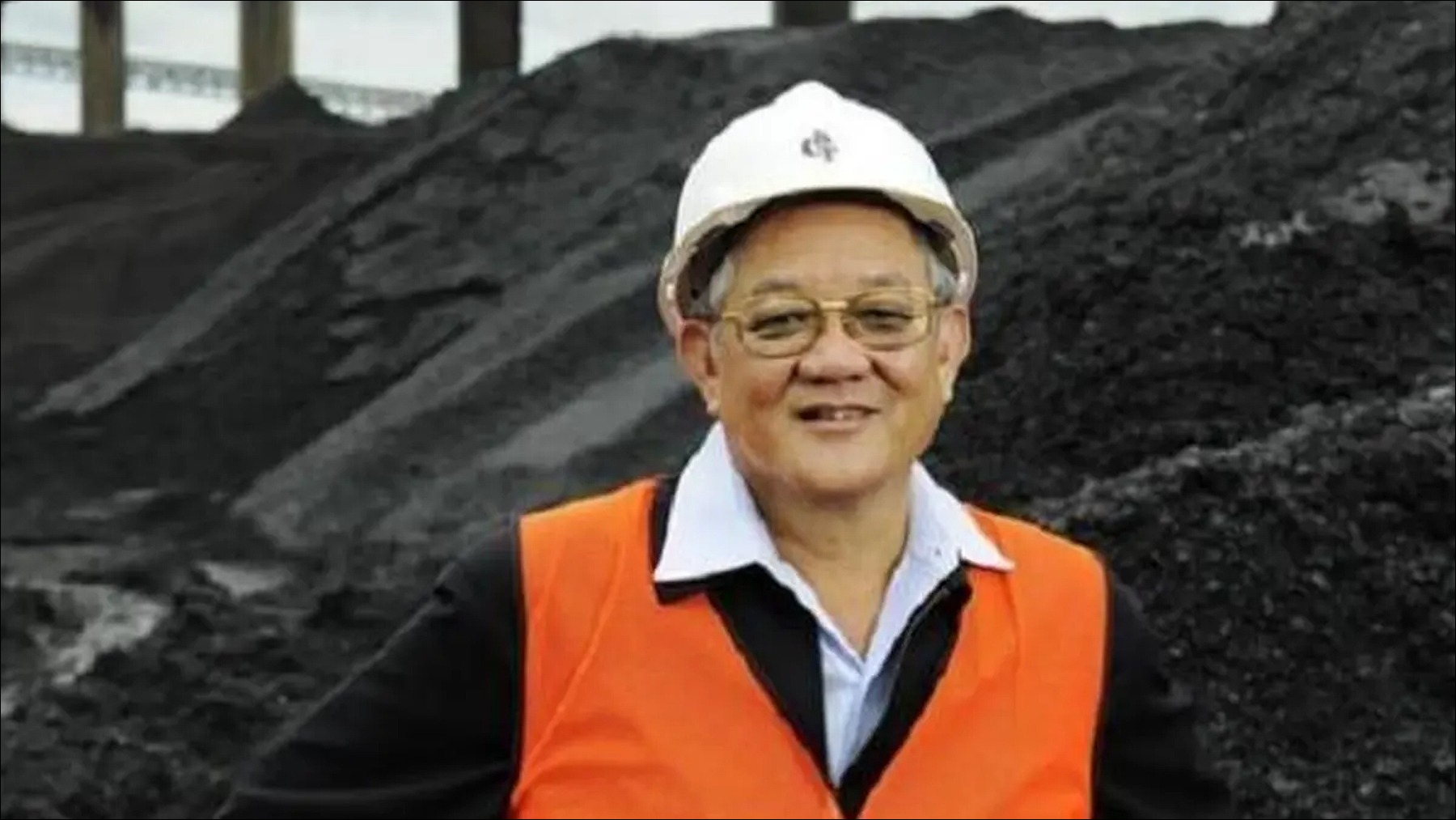 Jejak 1996-2008 Di Bungkus Dokumen, Dibunuh Pasal:Skenario Berdarah Dingin Low Tuck Kwong Merebut Paksa Bayan Resources dan Caplok Ratusan Ribu Hektare Bumi Kalimantan - Infolitik
