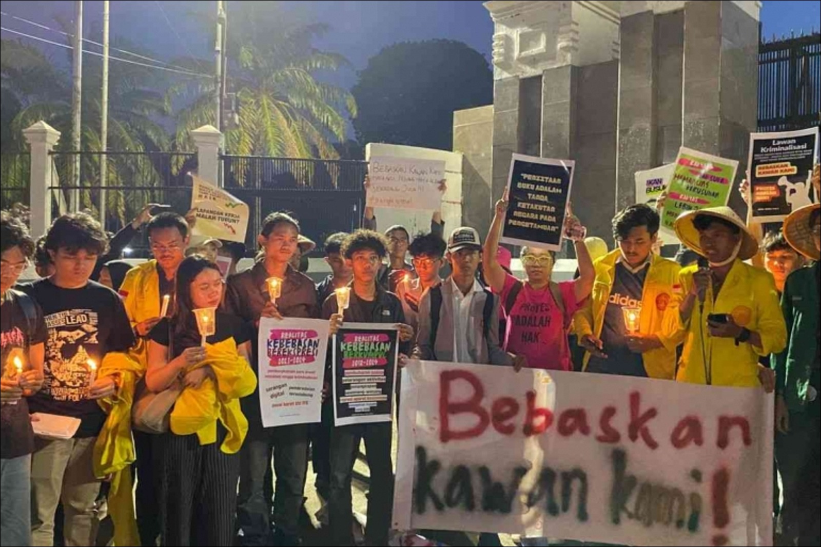 Perihal Demo BEM UI, Gerakan Mahasiswa di Bawah Bayang-Bayang NGO? - Infolitik