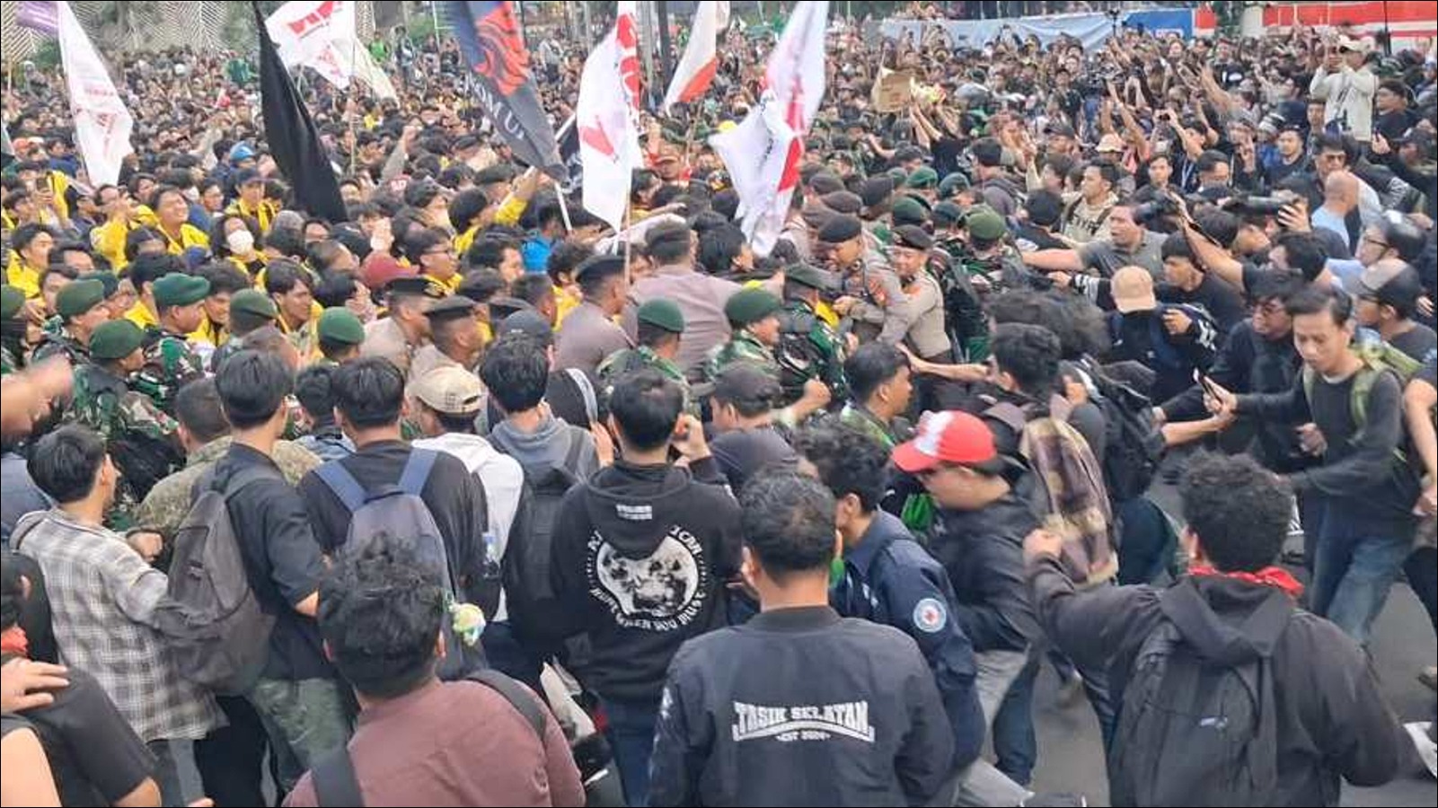 Aksi BEM UI Bersama NGO Picu Pertanyaan soal Arah Gerakan Mahasiswa - Infolitik